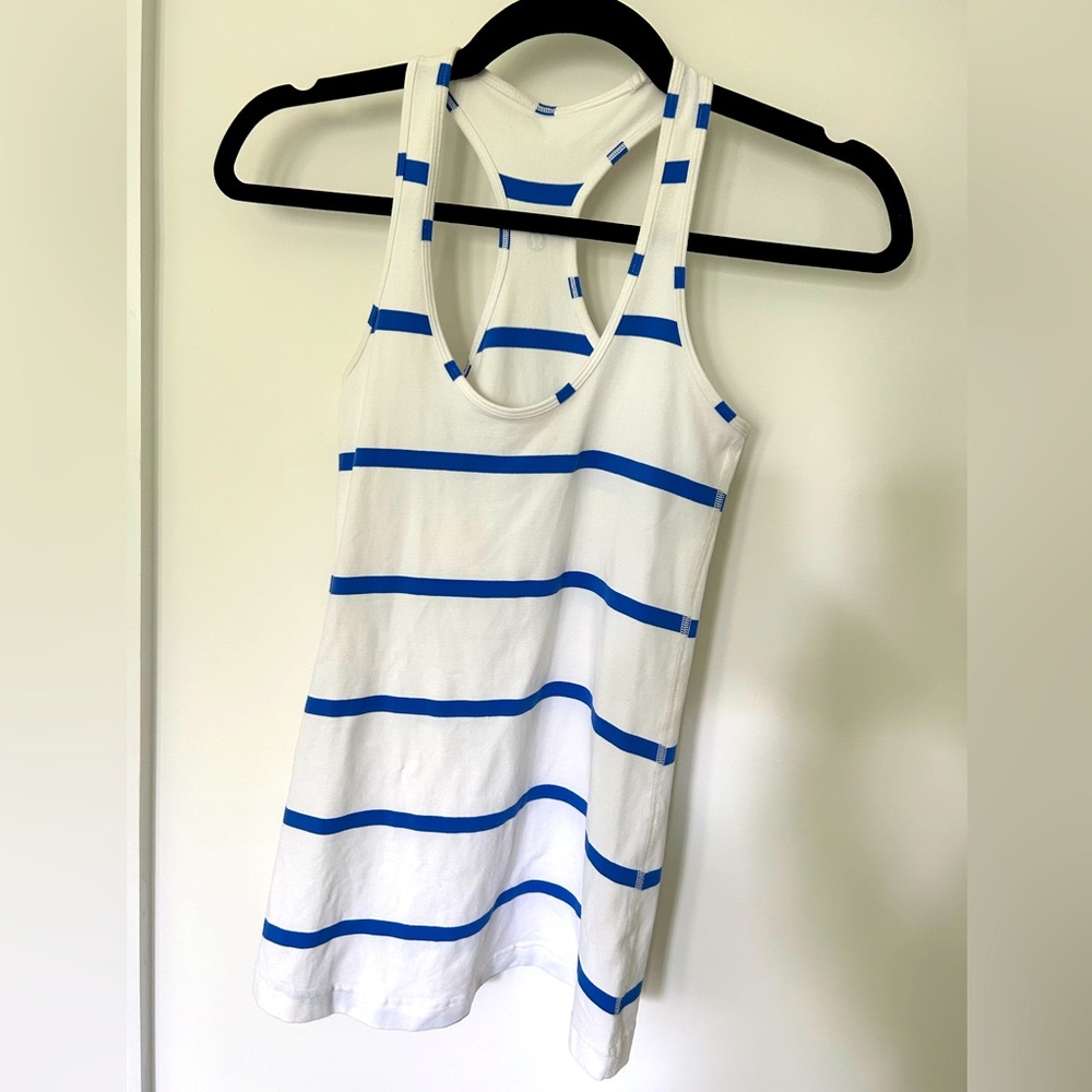 Lululemon Womens tank size 4
